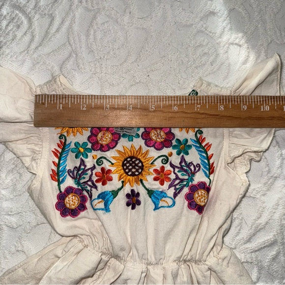 Traditional Mexican Floral Embroidered 100% Dress - Picture 4 of 6